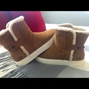UGG’s ~ Women’s size 8.5, chestnut colored platform boots.